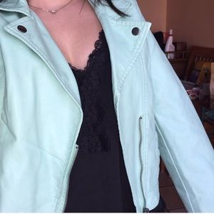 mint green jean jacket💎